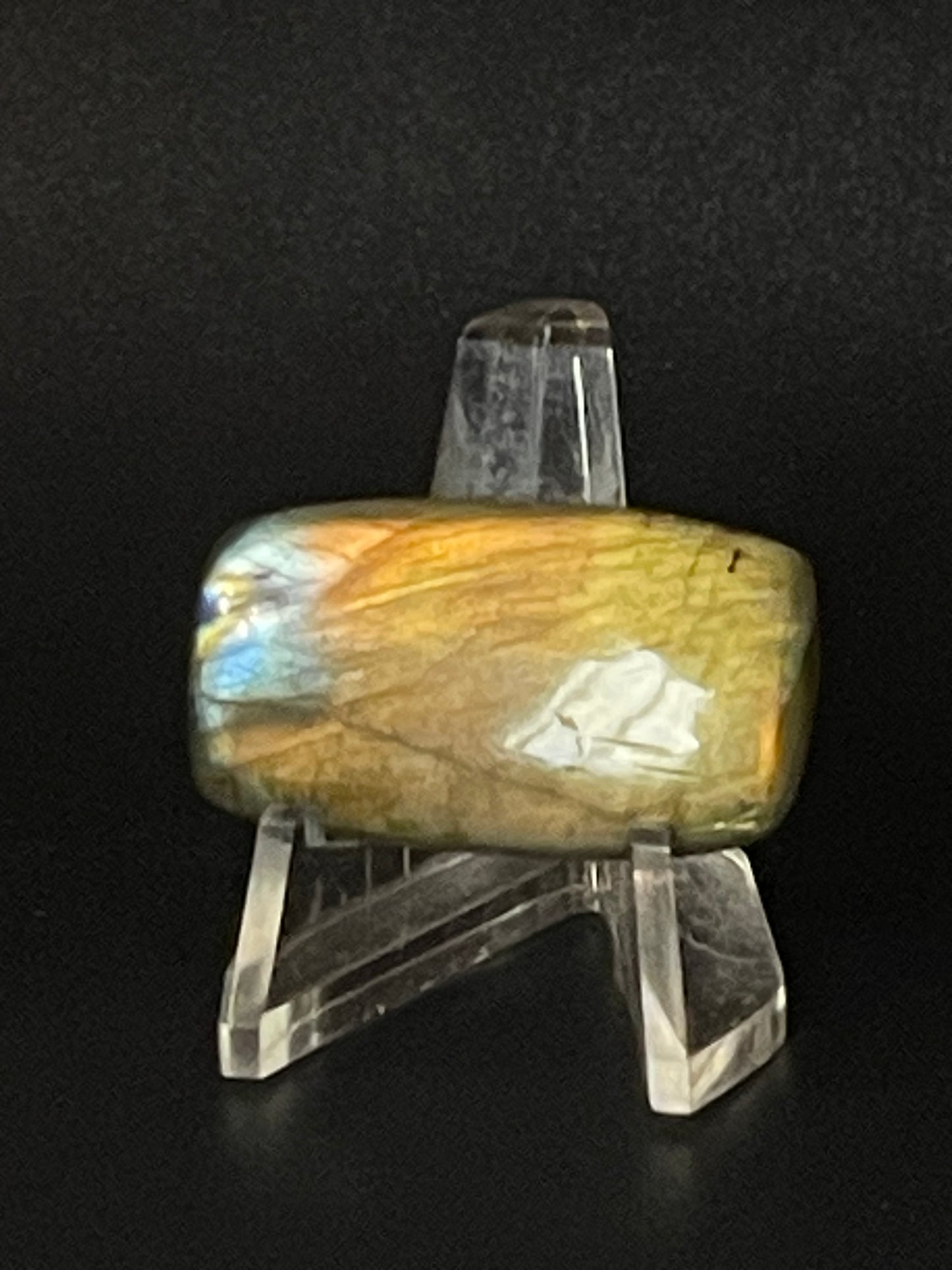 Labradorite LAB8